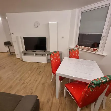 Cervinia - Ristrutturato Vicino Alle Piste Da Sci, Fino A 6 Posti Letto *