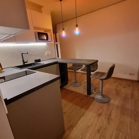 Апартаменты Cervinia - Ristrutturato Vicino Alle Piste Da Sci, Fino A 6 Posti Letto